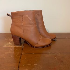 Toms leather boots